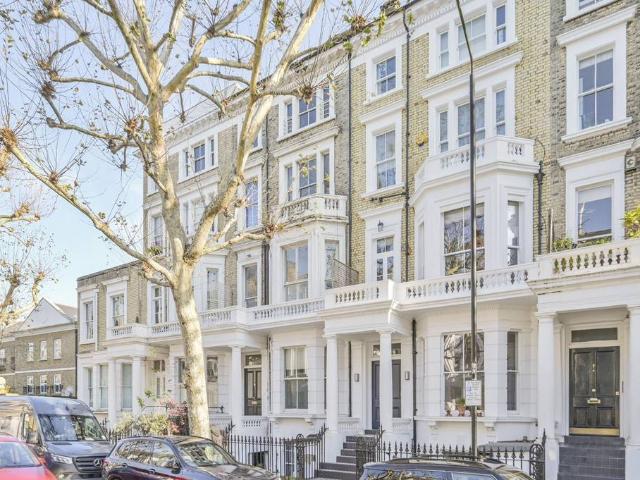Flat for rent in Earl's Court, Isle Of Man