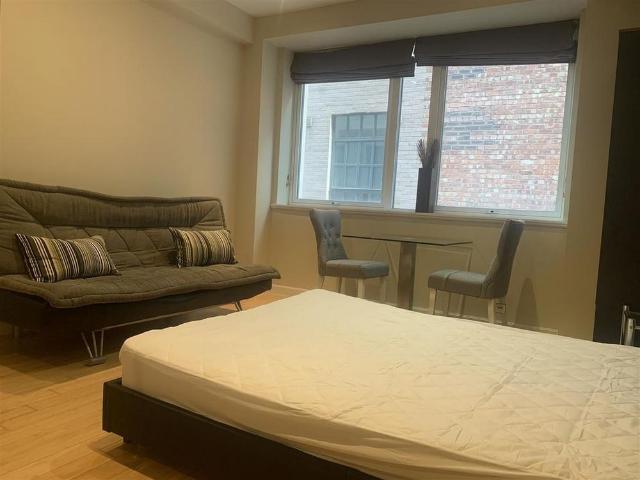 Studio for rent in City Centre, Georgia