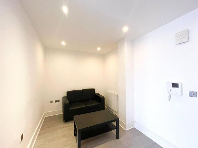 Studio for rent in Lane, Greater London