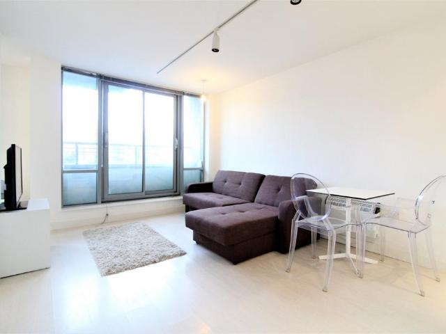 Flat for rent in Holbeck, West Yorkshire