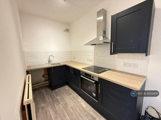 Studio for rent in Barry Island, Barry