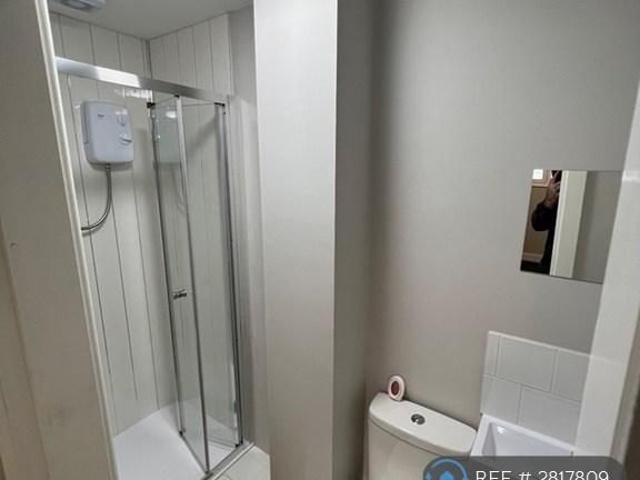 Studio for rent in Haddon, East Midlands