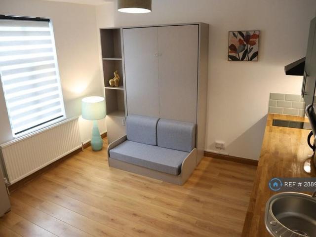 Studio for rent in Kentish Town, Greater London