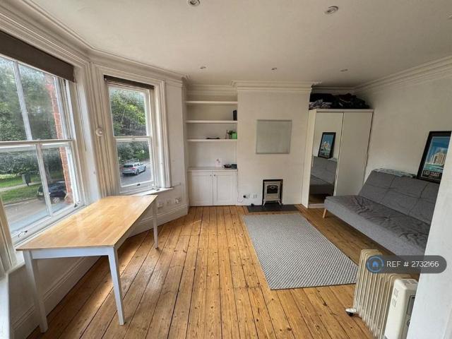 Studio for rent in Charlotteville, Westborough