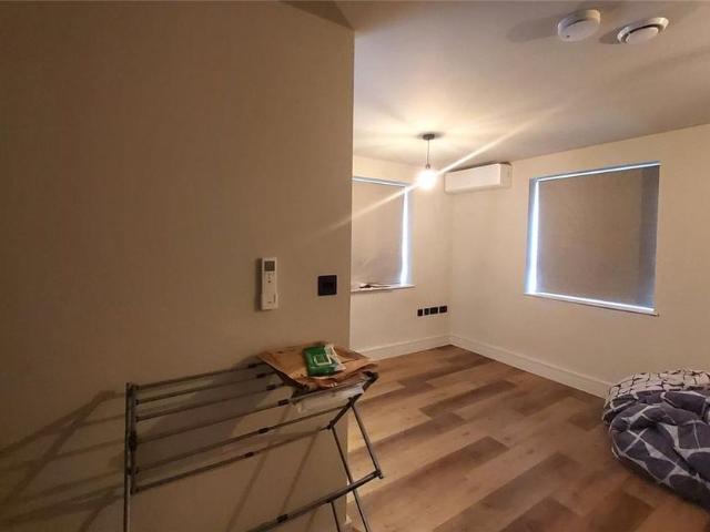 Studio for rent in Gidea Park, Greater London