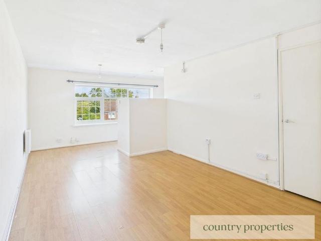 Studio for rent in Birchwood, Fretherne