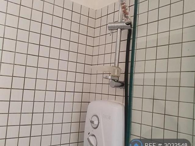 Studio for rent in Blackhills, Surrey