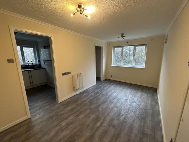Studio for rent in Five Acres, Hertfordshire