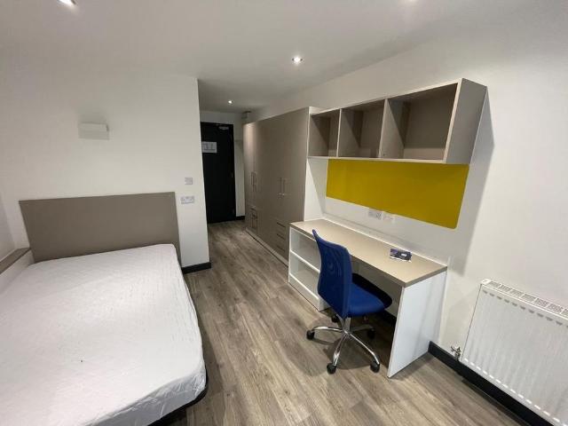 Studio for rent in Spring Park, Luton