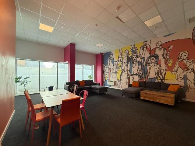 Studio for rent in Merchant City, Scotland
