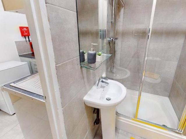 Studio for rent in Oadby, Oadby and Wigston