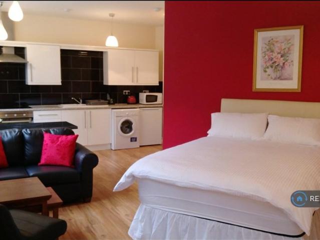 Flat for rent in City Centre, Georgia