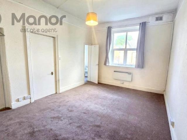 Studio for rent in Wake Green, West Midlands