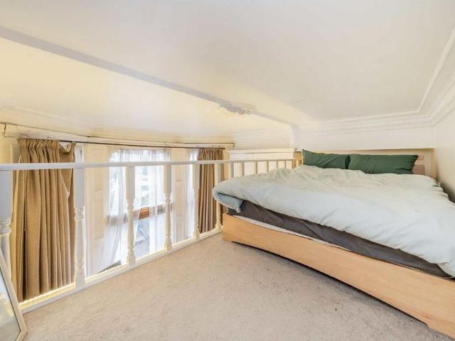 Studio for rent in North Kensington, Isle Of Man