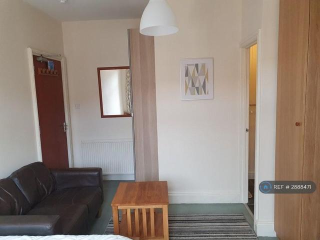 Studio for rent in New Normanton, East Midlands