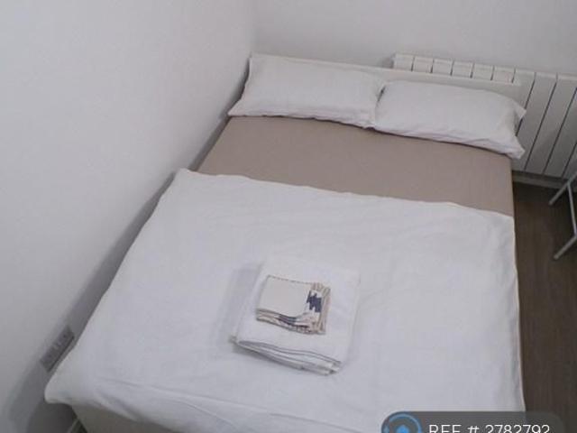 Studio for rent in Greater London