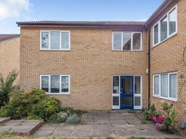 Flat for rent in Stoke Mandeville, Buckinghamshire