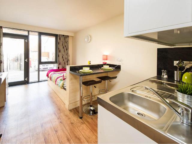 Flat for rent in Elmfield, Leicestershire