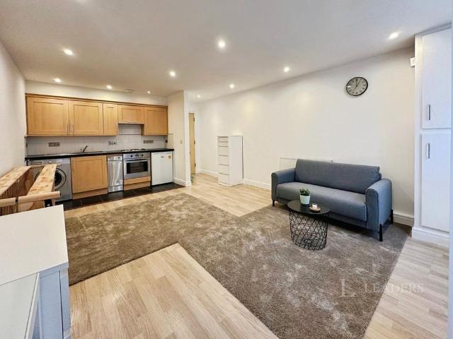 Studio for rent in High Town, Luton
