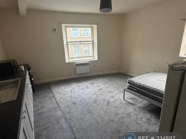 Studio for rent in Ingrow, West Yorkshire