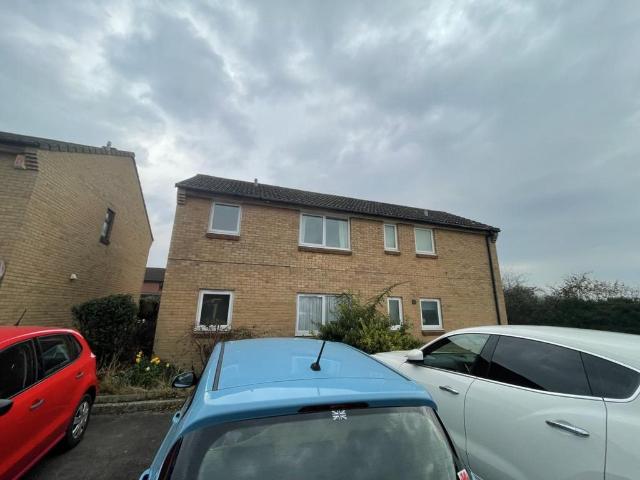 Flat for rent in Pamington, Gloucestershire