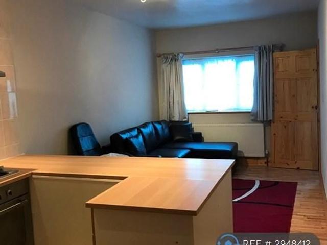 Studio for rent in Kenton, Greater London