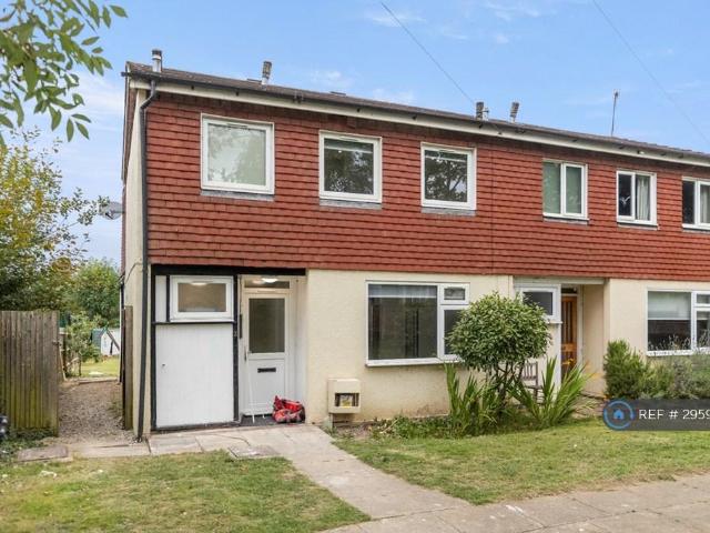 Flat for rent in Connaught Park, Bushey