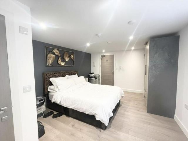 Studio for rent in Eastgate, Peterborough