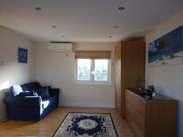 Studio for rent in London Borough of Ealing, Greenford