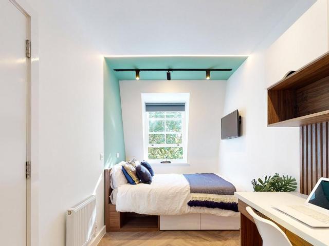 Flat for rent in Maida Hill, Greater London