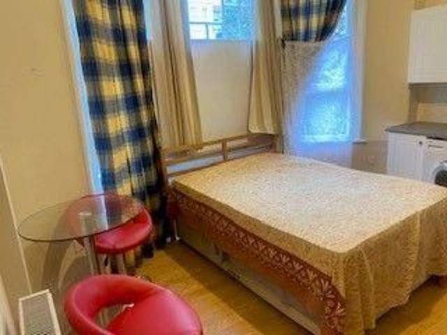Studio for rent in Streatham, Greater London