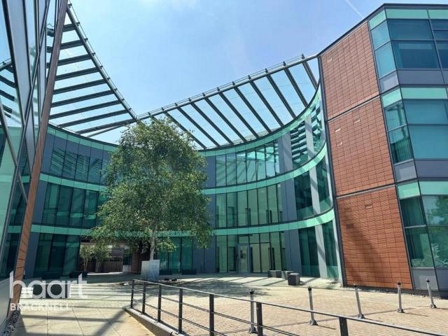 Flat for rent in Bracknell