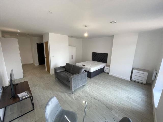 Studio for rent in City Centre, Georgia