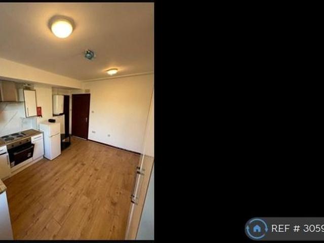 Studio for rent in Lower Edmonton, Greater London