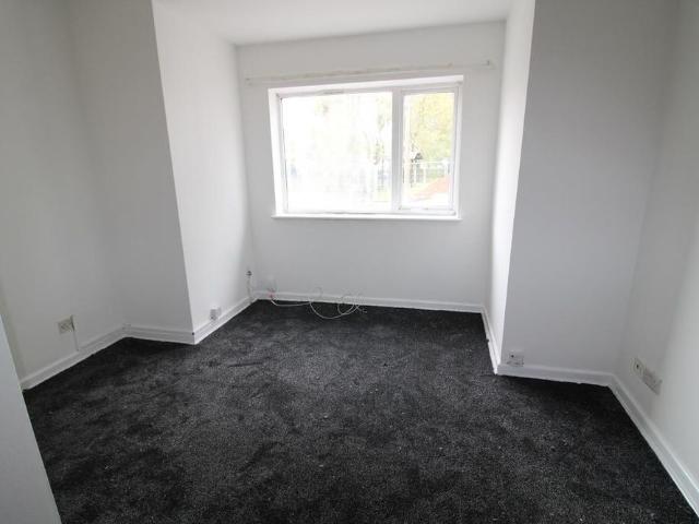 Studio for rent in Tettenhall, Wolverhampton