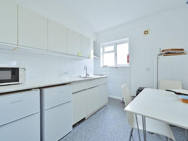Studio for rent in Watford Heath, Watford