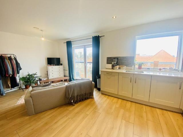 Studio for rent in Lakenham, East Bank