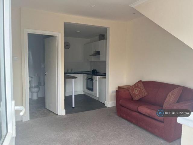 Studio for rent in London Borough of Southwark, Greater London