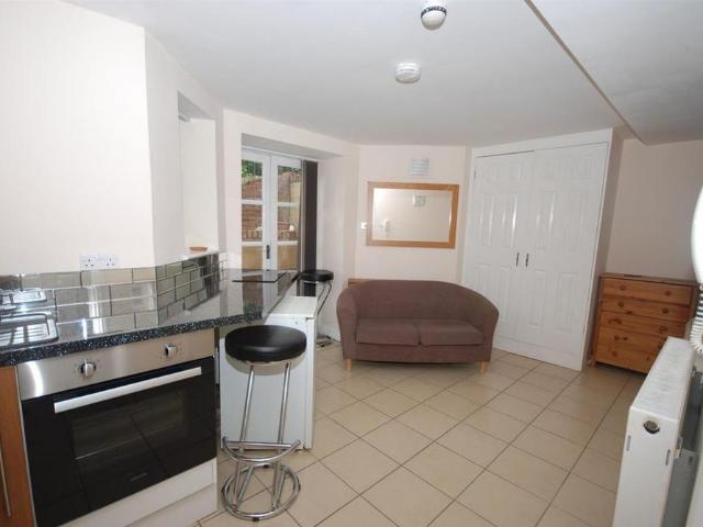 Studio for rent in Milverton, Green Close