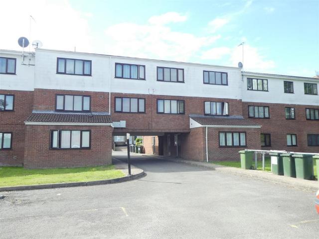 Flat for rent in New Barnet, Greater London