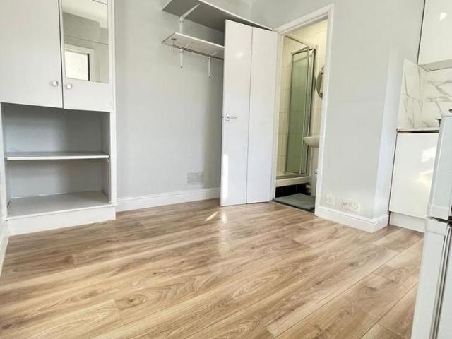 Studio for rent in Kentish Town, Greater London