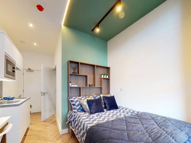 Flat for rent in Maida Hill, Greater London