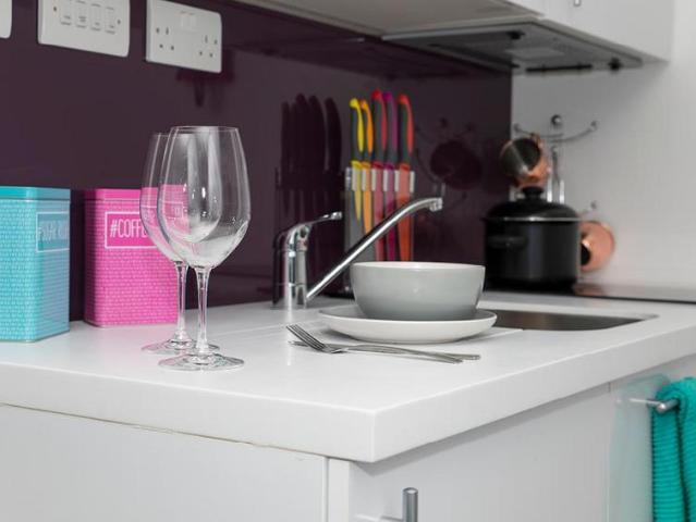 Flat for rent in London Borough of Ealing, Greater London