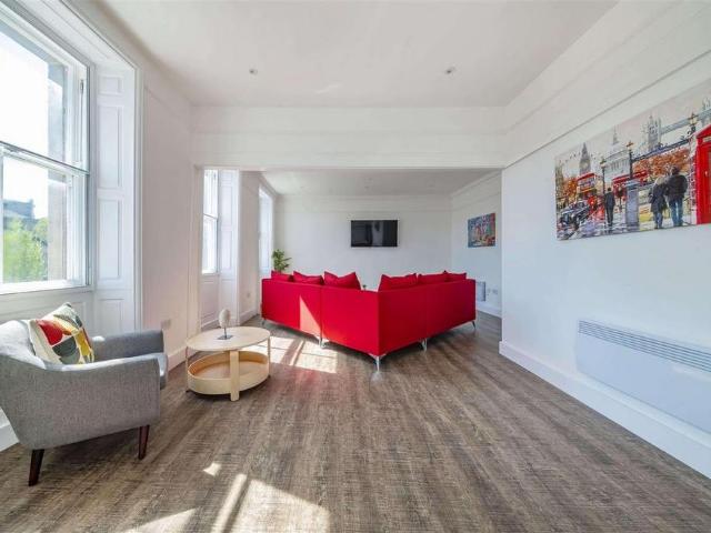Studio for rent in Moorlands, Bare