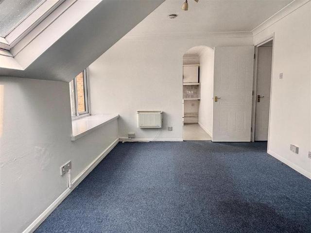 Studio for rent in Lessness Heath, Greater London