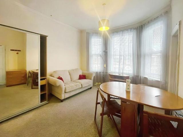 Studio for rent in Boscombe, Bournemouth