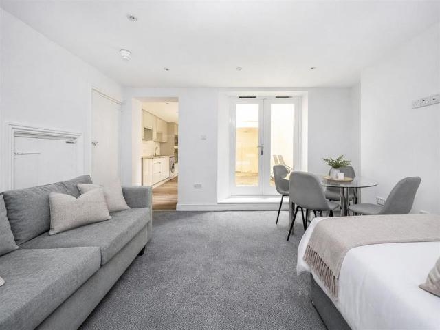 Studio for rent in Brunswick, Brighton & Hove