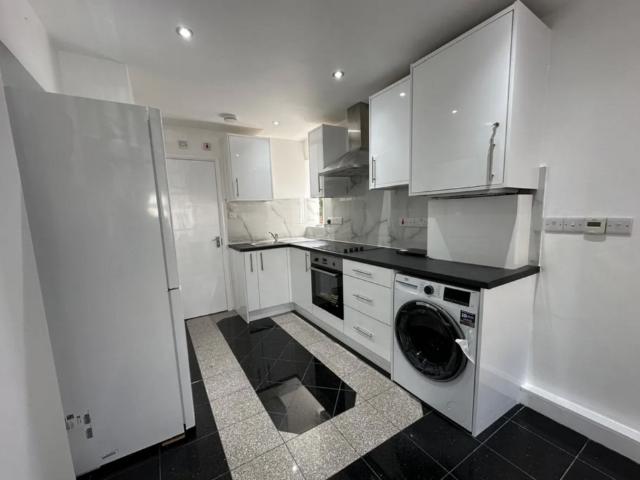 Studio for rent in London Borough of Ealing, Greater London