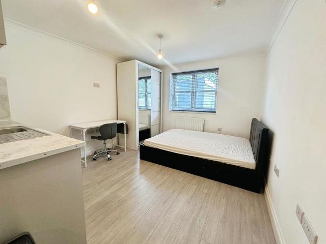 Studio for rent in Arbury, Cambridgeshire