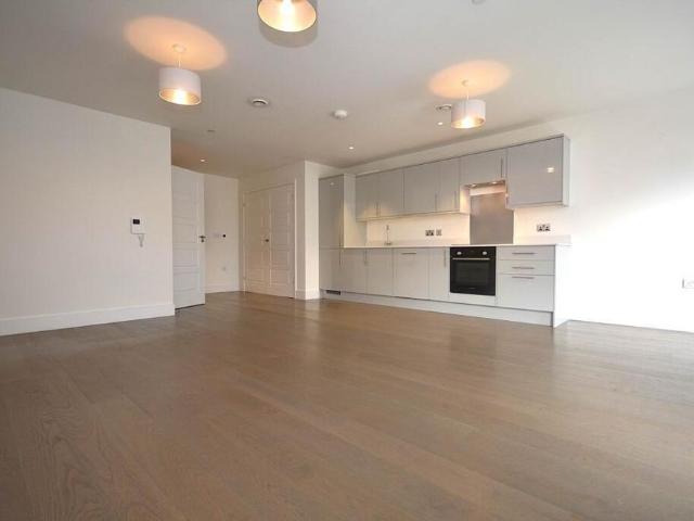 Studio for rent in Amersham
